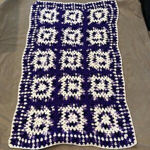 Granny Crochet Throw Size Afghan Purple & White 56”x35”
